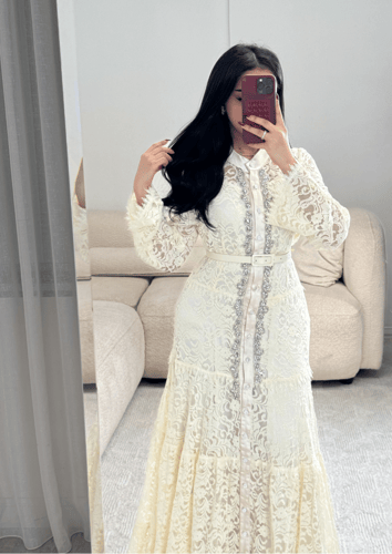 فستان عيد فاخر بحزام أنيق أنوثة راقية بتفاصيل ملكي...