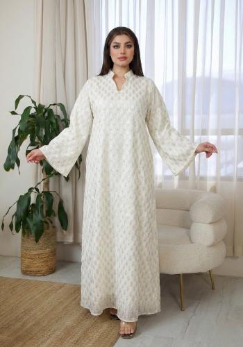 جلابية رمضانية مطرزة بنقوش ذهبية ناعمة من ريڤــان