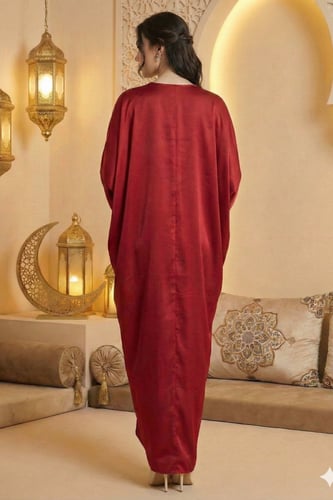 جلابية فاخرة بفيونكة أمامية من ريڤــان