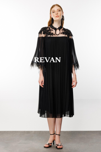 فستان ميدي فاخر من ريفان بتطريز وأكمام شيفون أنيقة