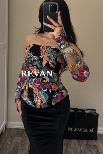 فستان مخمل مطرز