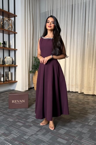 فستان عيد ميدي بتصميم كلاسيكي راق من ريڤــان