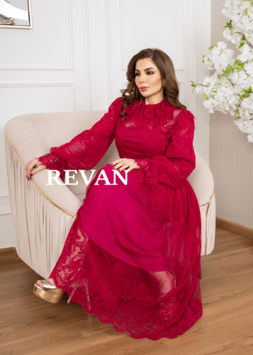 فستان أنيق بتصميم راقٍ