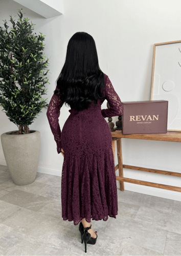 فستان عيد دانتيل ميدي بقصة ميرميد من ريڤــان