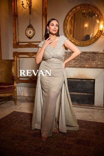 فستان سهرة رمال الذهب