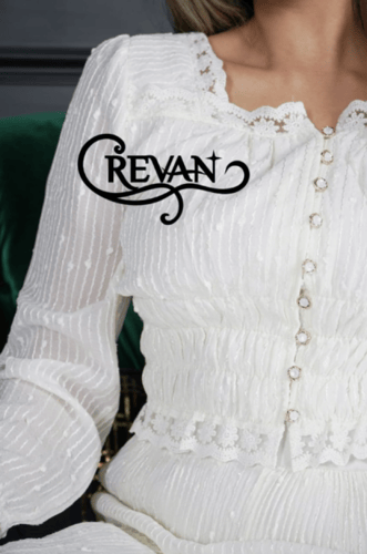 طقم أنيق من قطعتين لإطلالة مميزة