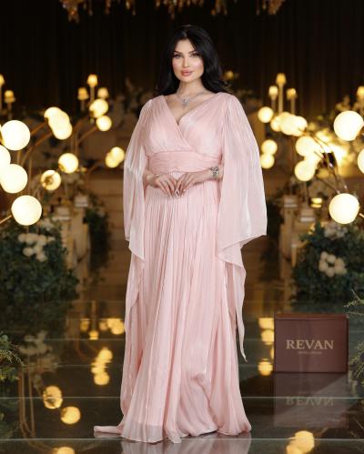 Rivan evening dress with flowing sleeves