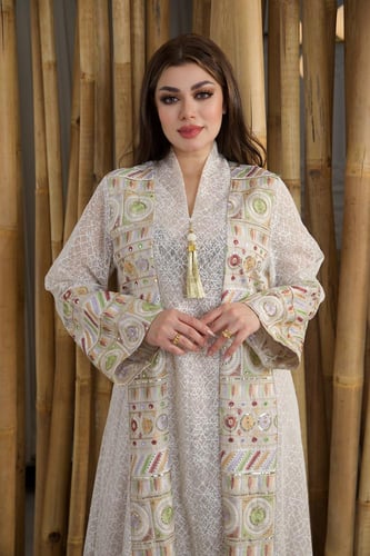 جلابية رمضانية فاخرة بتطريز تراثي أنيق من ريڤــان