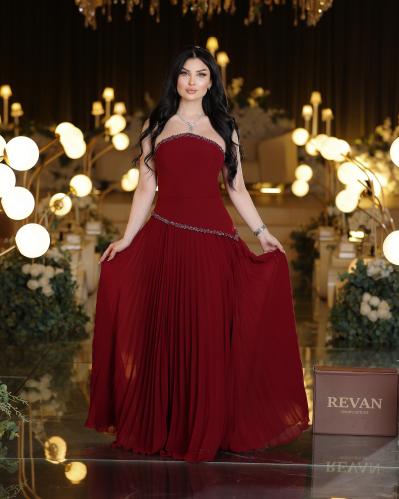 Long pleated evening dress from Rivan