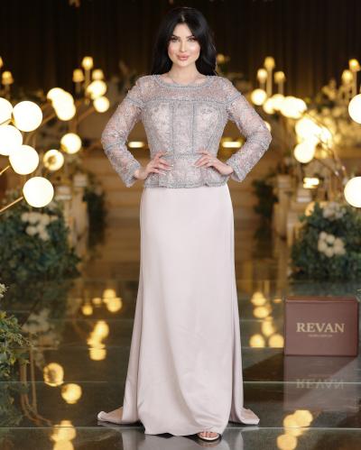 A luxurious evening dress with lace and sequin embroidery from Rivan