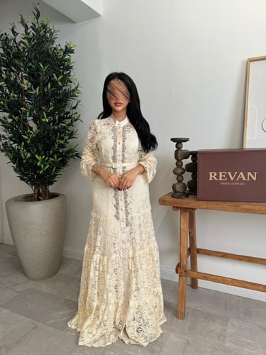 فستان عيد فاخر بحزام أنيق أنوثة راقية بتفاصيل ملكي...