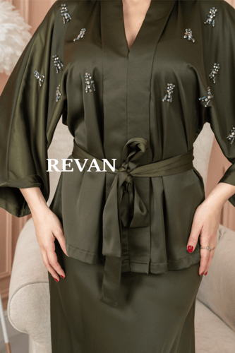 طقم ماكسي ساتان بتصميم فاخر