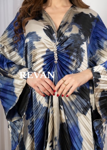 جلابيه راقي بنقشات فريدة ولمسة فاخرة