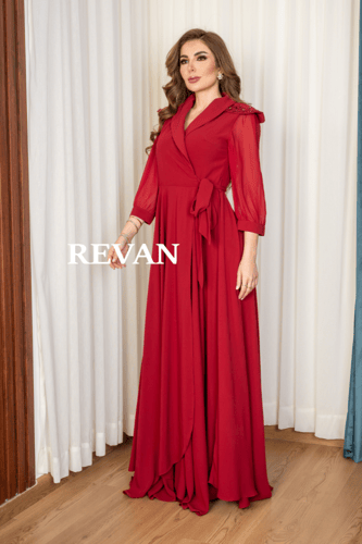 فستان أنيق بتصميم كلاسيكي فخم