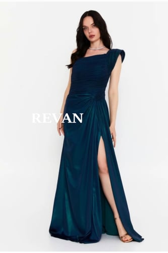 فستان سهرة فاخر