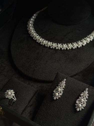 عقد لولو ناعم