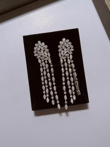 أقراط ياسمين