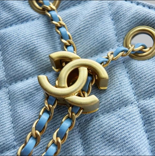 Chanel 25 hobo small شانيل مقاس سمول