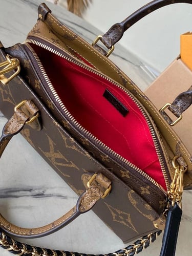 لويس فيتون OnTheGo East West Chain