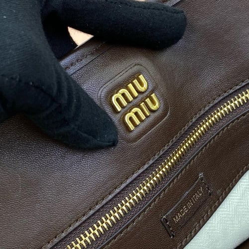 Aventure nappa leather Medium bag