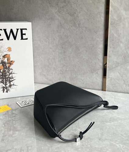 LOEWE Hammock hobo Mini