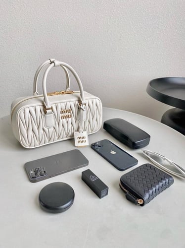 ميو ميو miu miu Arcadie large حجم كبير