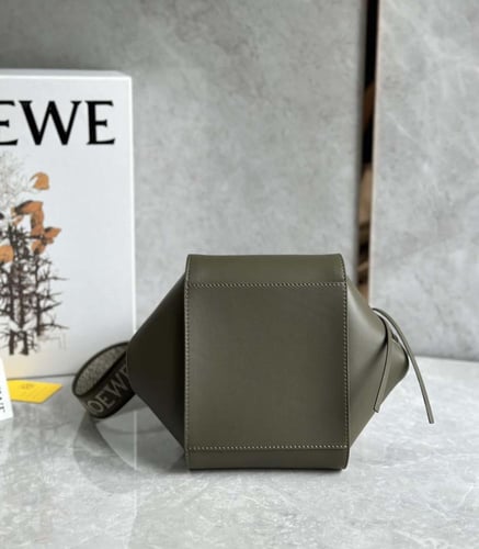 LOEWE Cmpact hammock bag