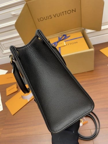 لويس فيتون OnTheGo PM