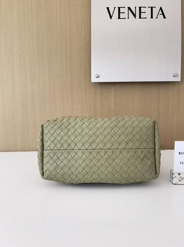 بوتيقا Small Pinacoteca مقاس 24cm