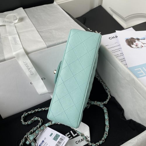 شانيل كلاسيك ميني جلد (كافيار) مقاس 20cm