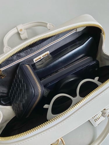 ميو ميو miu miu Arcadie large حجم كبير