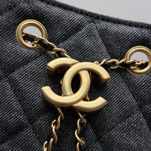 Chanel 25 hobo medium شانيل مقاس ميديم