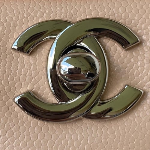 شانيل كلاسيك ميني جلد (كافيار) مقاس 20cm