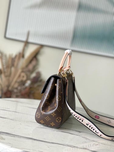 لويس فيتون cluny BB كلوني بي بي