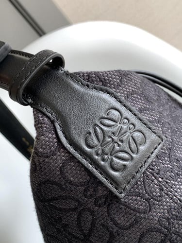 Loewe Cubi Anagram large