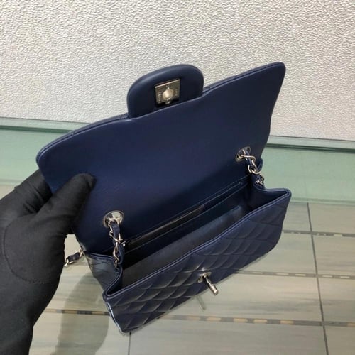 شانيل كلاسيك ميني جلد لامب سكن مقاس 20cm