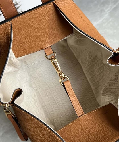 LOEWE Cmpact hammock bag