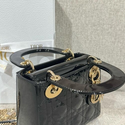 Mini Lady Dior Bag مقاس ميني لامع