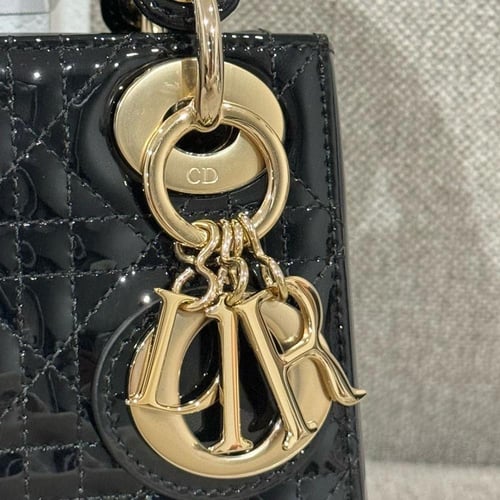 Mini Lady Dior Bag مقاس ميني لامع