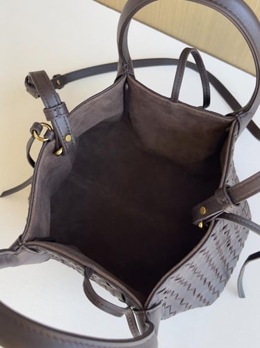 بوتيقا Small Pinacoteca مقاس 24cm