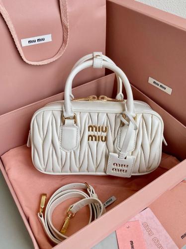 ميو ميو miu miu Arcadie 22cm