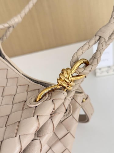 بوتيقا Parachute medium مقاس 29.5cm