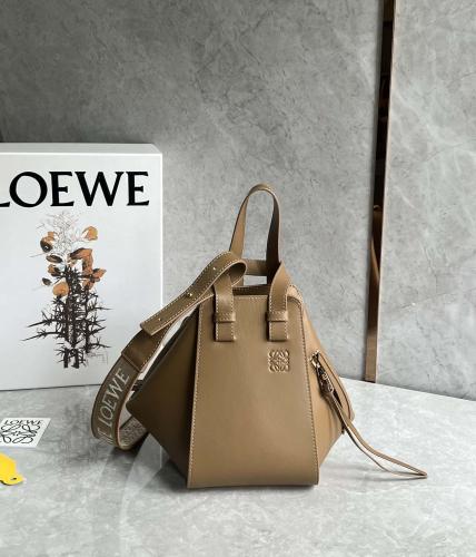 LOEWE Cmpact hammock bag