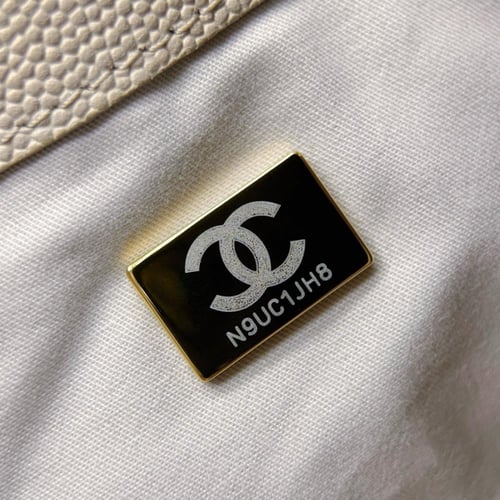 Chanel 25 hobo medium شانيل مقاس ميديم