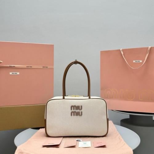 Miu Miu Beau bag