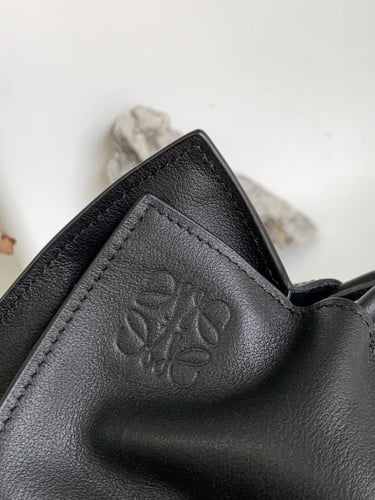 Loewe Flamenco Medium