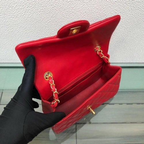 شانيل كلاسيك ميني جلد لامب سكن مقاس 20cm