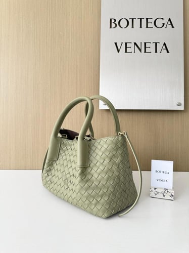 بوتيقا Small Pinacoteca مقاس 24cm