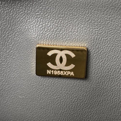 شانيل كلاسيك سمول جلد لامب سكن مقاس 23cm