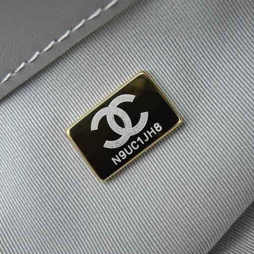 Chanel 25 hobo medium شانيل مقاس ميديم